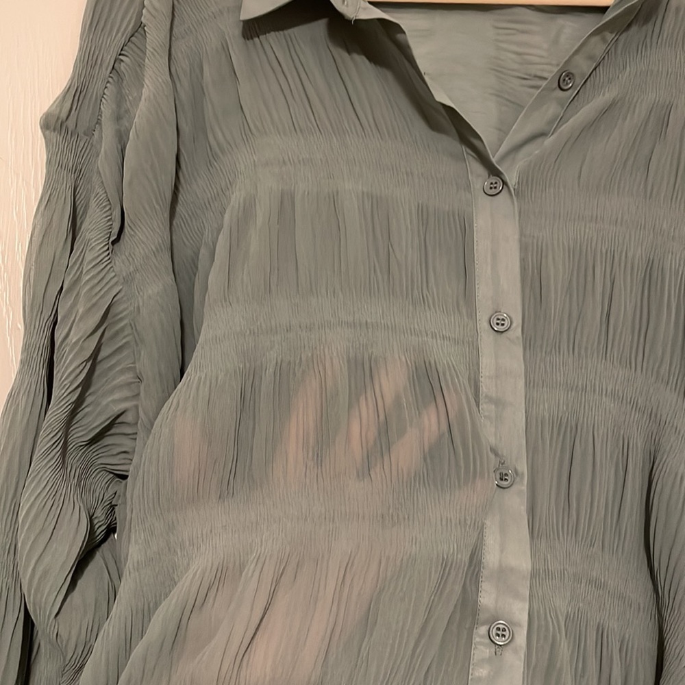 Misguided sheer button down - Picture 3 of 3